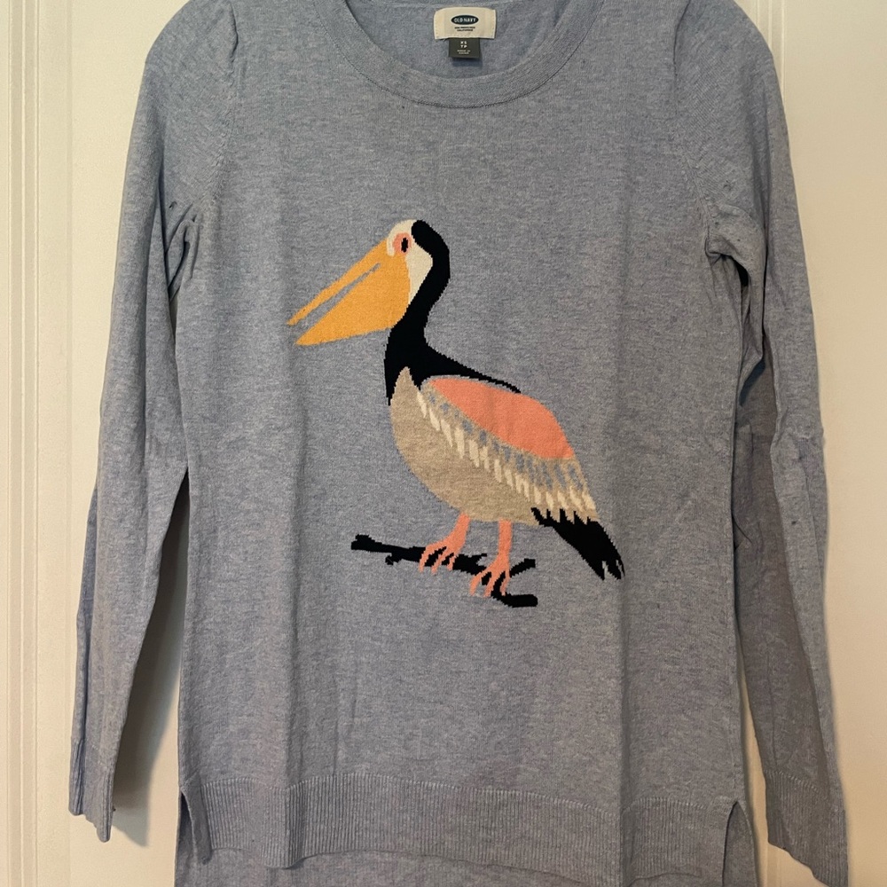 Lightweight sweater. Perfect for Spring sweater. Like new condition. Worn once.